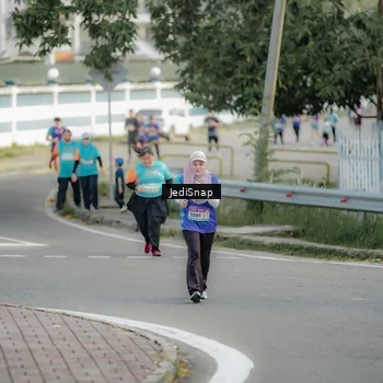 Runner Photo 8327950