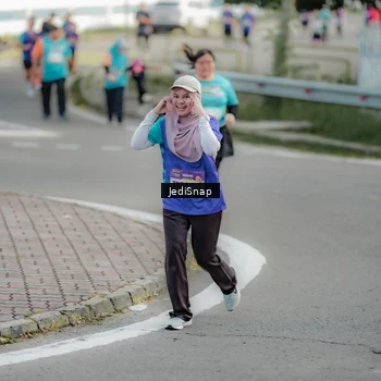 Runner Photo 8327976