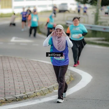 Runner Photo 8327977