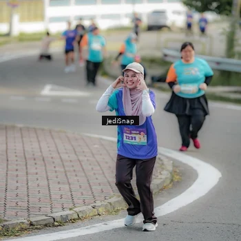 Runner Photo 8327978