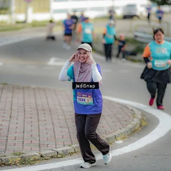 Runner Photo 8327979