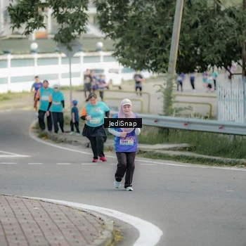 Runner Photo 8327989