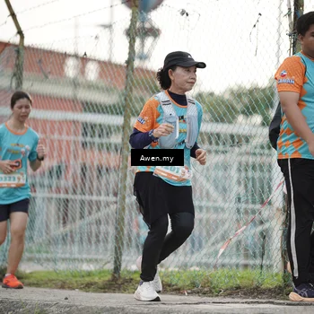 Runner Photo 8328016