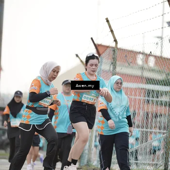 Runner Photo 8328024