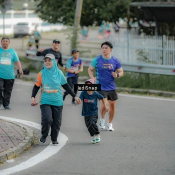 Runner Photo 8328045