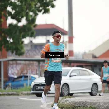 Runner Photo 8328058
