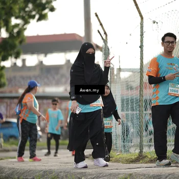 Runner Photo 8328059