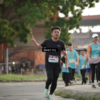 Runner Photo 8328082