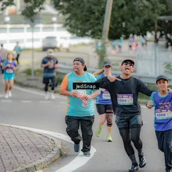 Runner Photo 8328091