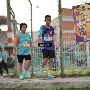 Runner Photo 8328098