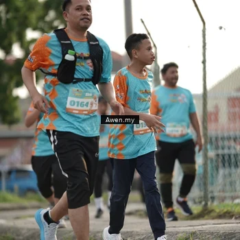 Runner Photo 8328111