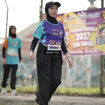 Runner Photo 8328112