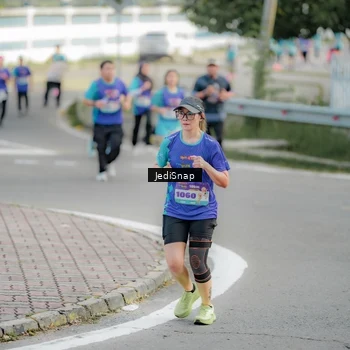 Runner Photo 8328122