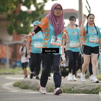 Runner Photo 8328195