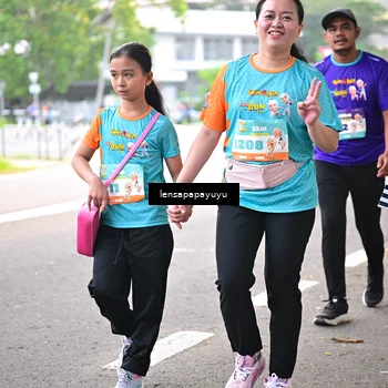 Runner Photo 8328202