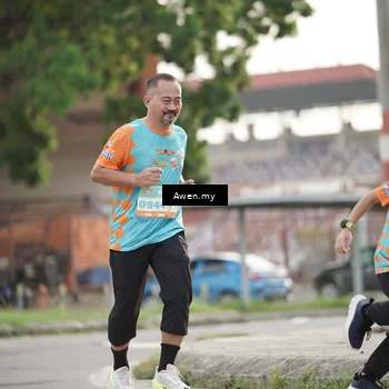 Runner Photo 8328221