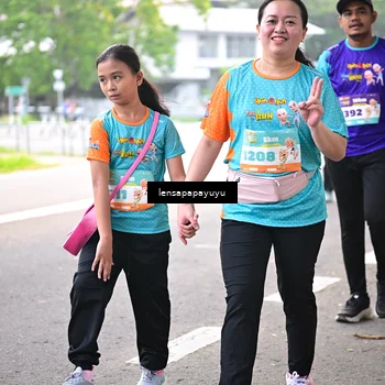 Runner Photo 8328224