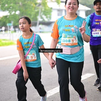 Runner Photo 8328255