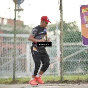 Runner Photo 8328271