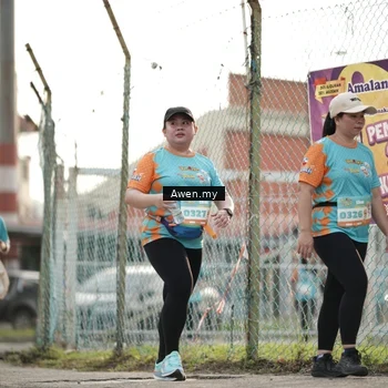 Runner Photo 8328293