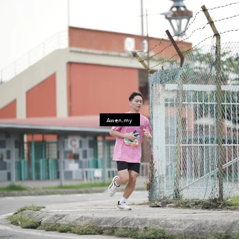 Runner Photo 8328376