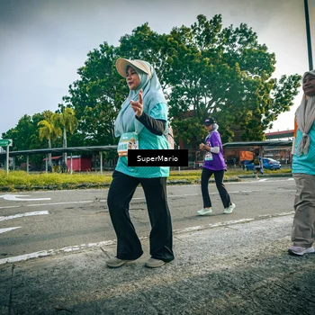 Runner Photo 8328386