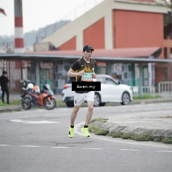 Runner Photo 8328442