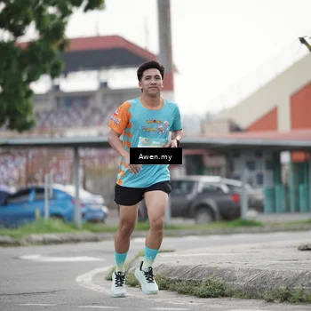 Runner Photo 8328474