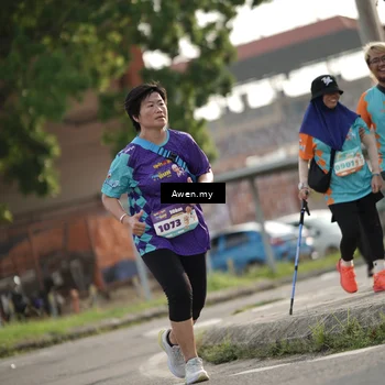 Runner Photo 8328521