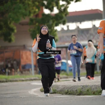 Runner Photo 8328535