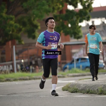 Runner Photo 8328539