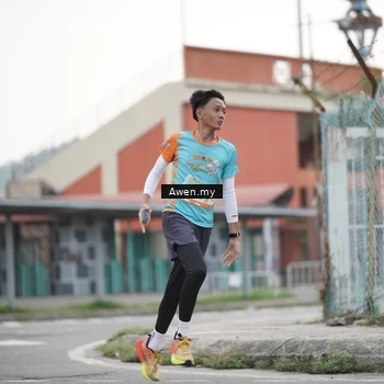 Runner Photo 8328540