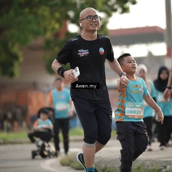 Runner Photo 8328568