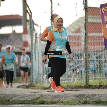 Runner Photo 8328582