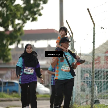 Runner Photo 8328631
