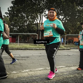 Runner Photo 8328644
