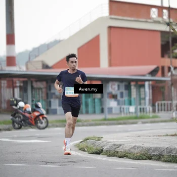 Runner Photo 8328662