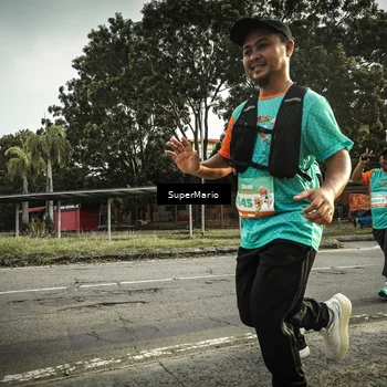 Runner Photo 8328675