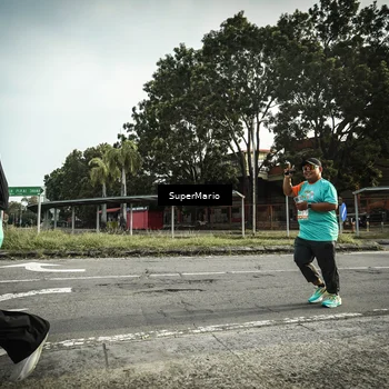 Runner Photo 8328680