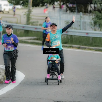 Runner Photo 8328718