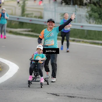 Runner Photo 8328722