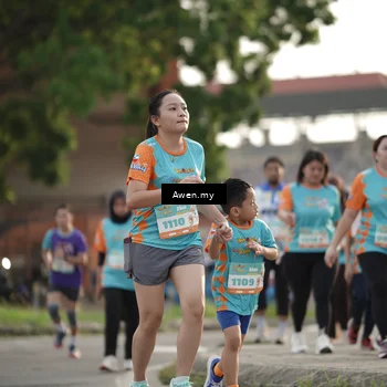 Runner Photo 8328730
