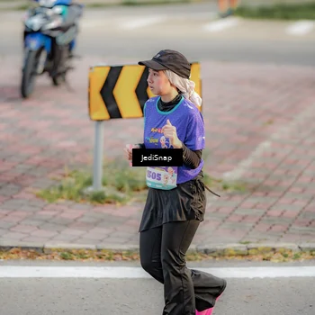 Runner Photo 8328736