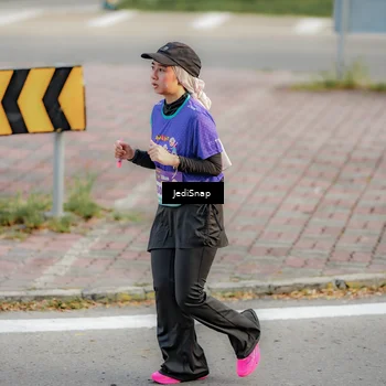 Runner Photo 8328742