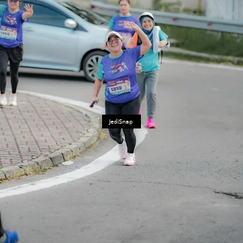 Runner Photo 8328760