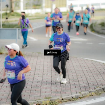 Runner Photo 8328782