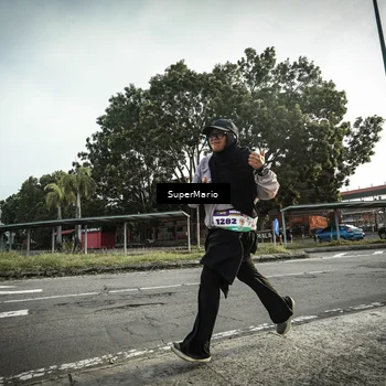 Runner Photo 8328794