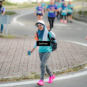 Runner Photo 8328811