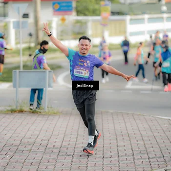 Runner Photo 8328827