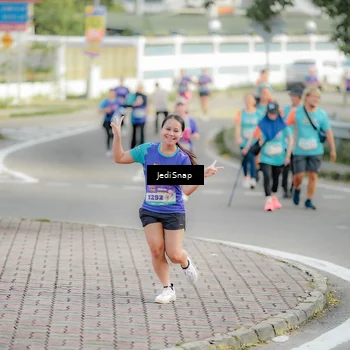 Runner Photo 8328841